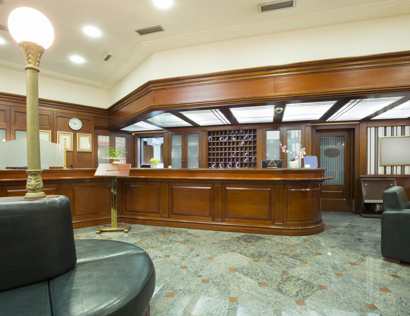 Стойка ресепшн Тенсель — фото № 6